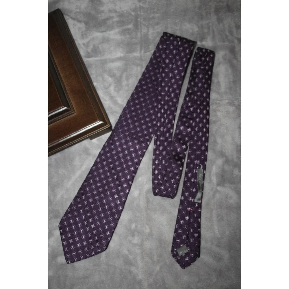Daniel Cremieux Tie Handmade USA Purple Silk Business Necktie